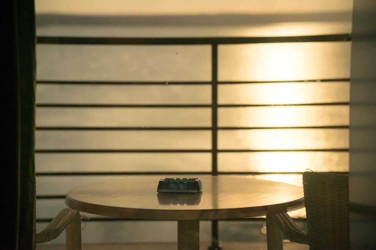 Lake Boutique Apartments & Rooms Mamaia Luaran gambar