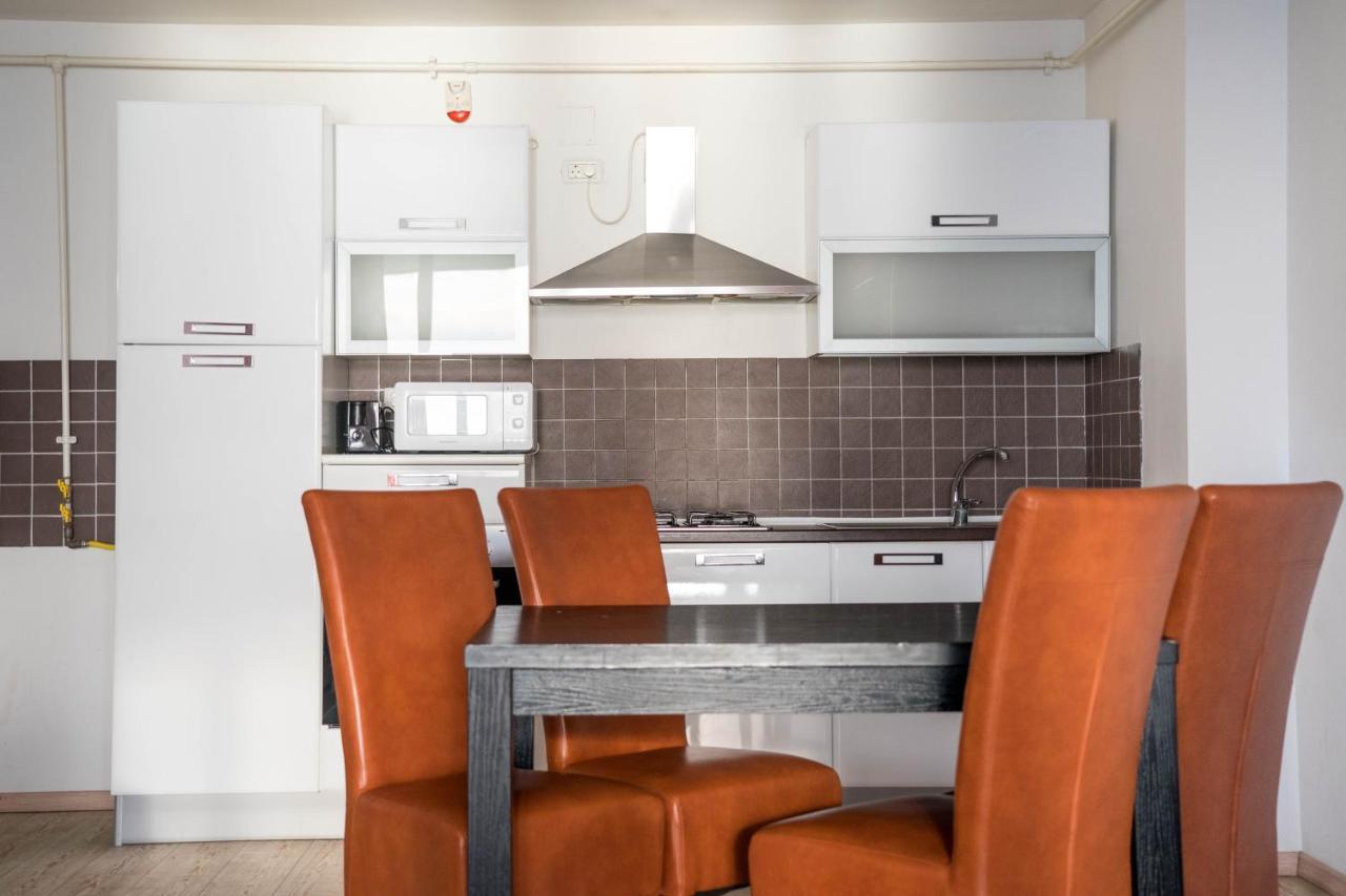 Lake Boutique Apartments & Rooms Mamaia Luaran gambar