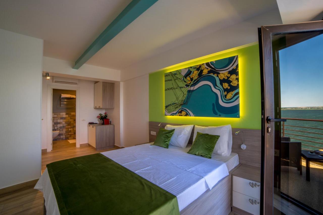 Lake Boutique Apartments & Rooms Mamaia Luaran gambar