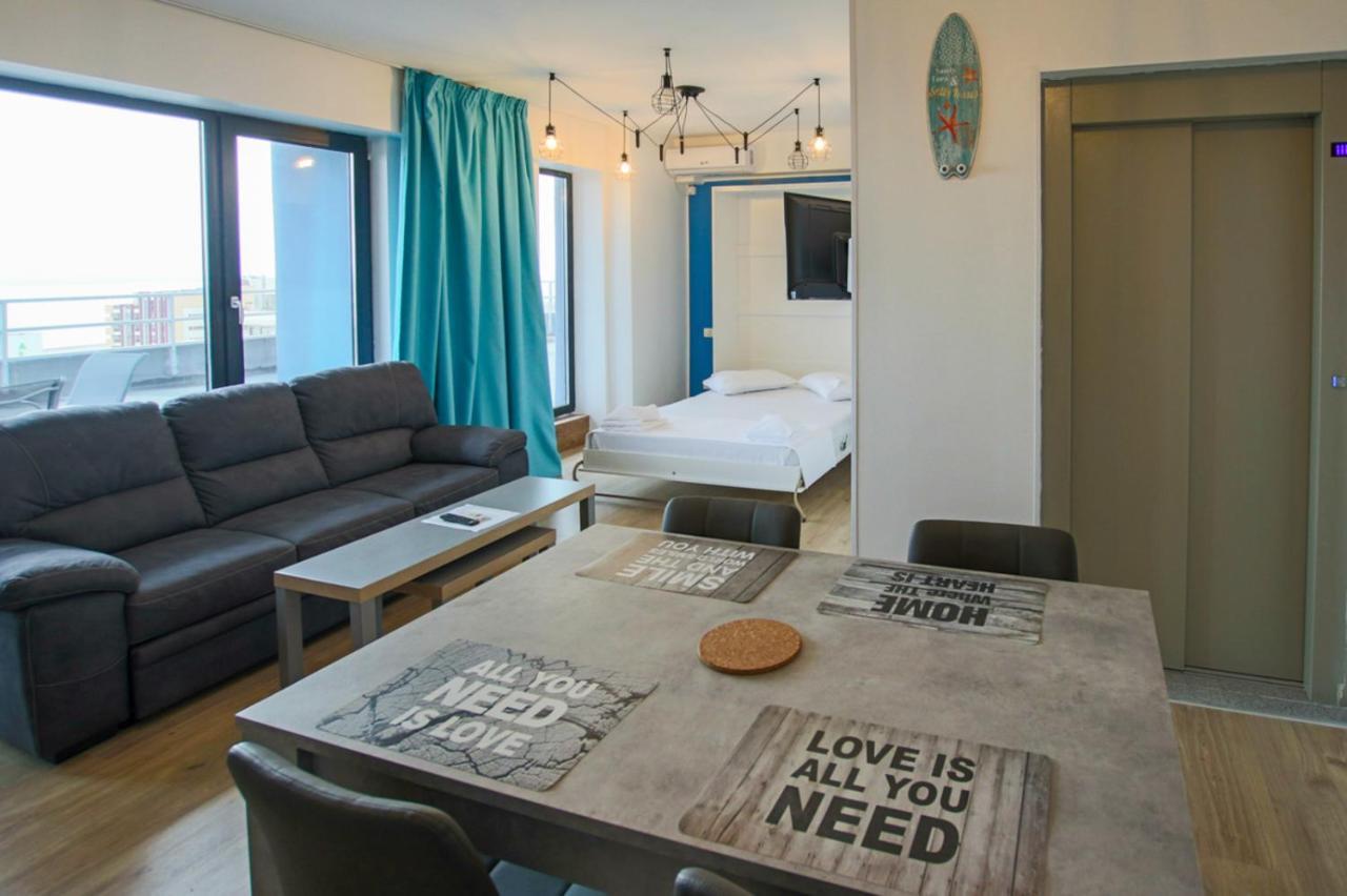 Lake Boutique Apartments & Rooms Mamaia Luaran gambar