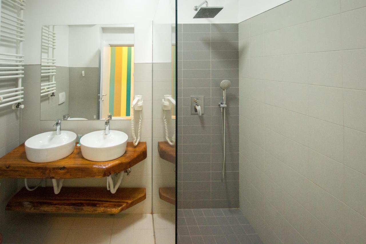 Lake Boutique Apartments & Rooms Mamaia Luaran gambar