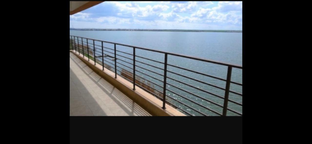 Lake Boutique Apartments & Rooms Mamaia Luaran gambar